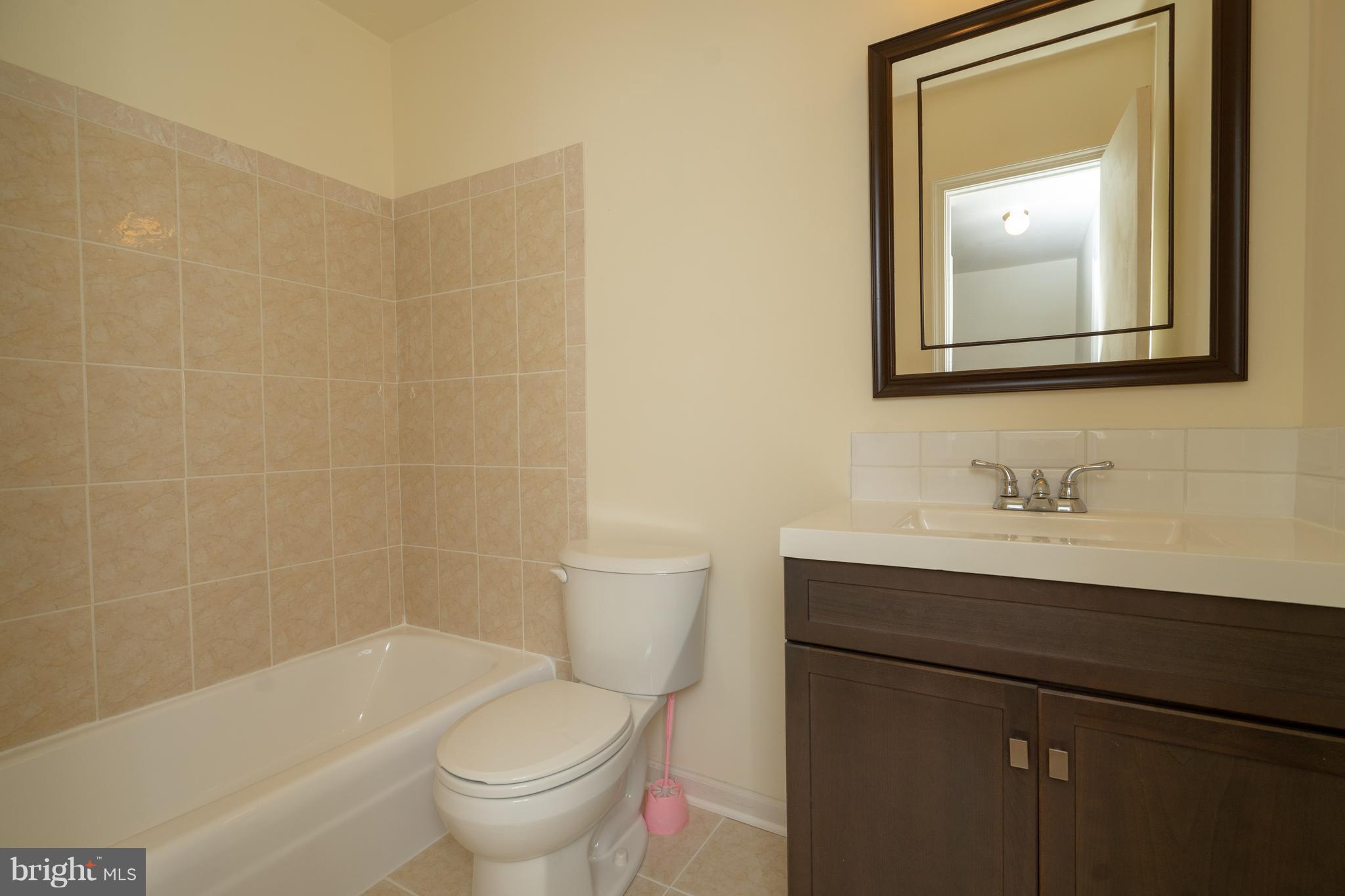 3857 Chain Bridge Road Fairfax, VA 22030 - Photo 20 of 30 Remodeled shared bath on bedroom level