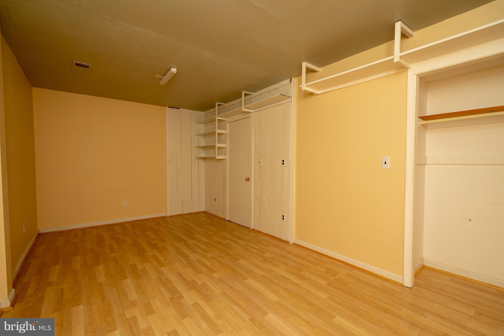 3857 Chain Bridge Road Fairfax, VA 22030 - Photo 23 of 30 Bedroom in basement with full bathroom