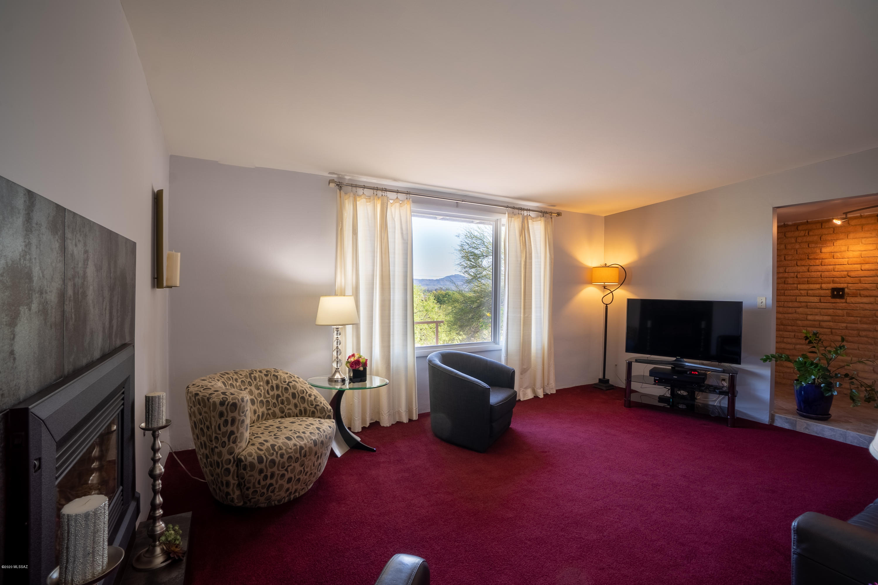 1040 West Roller Coaster Road Tucson, AZ 85704 - Photo 6 of 46 Gallery Image 6