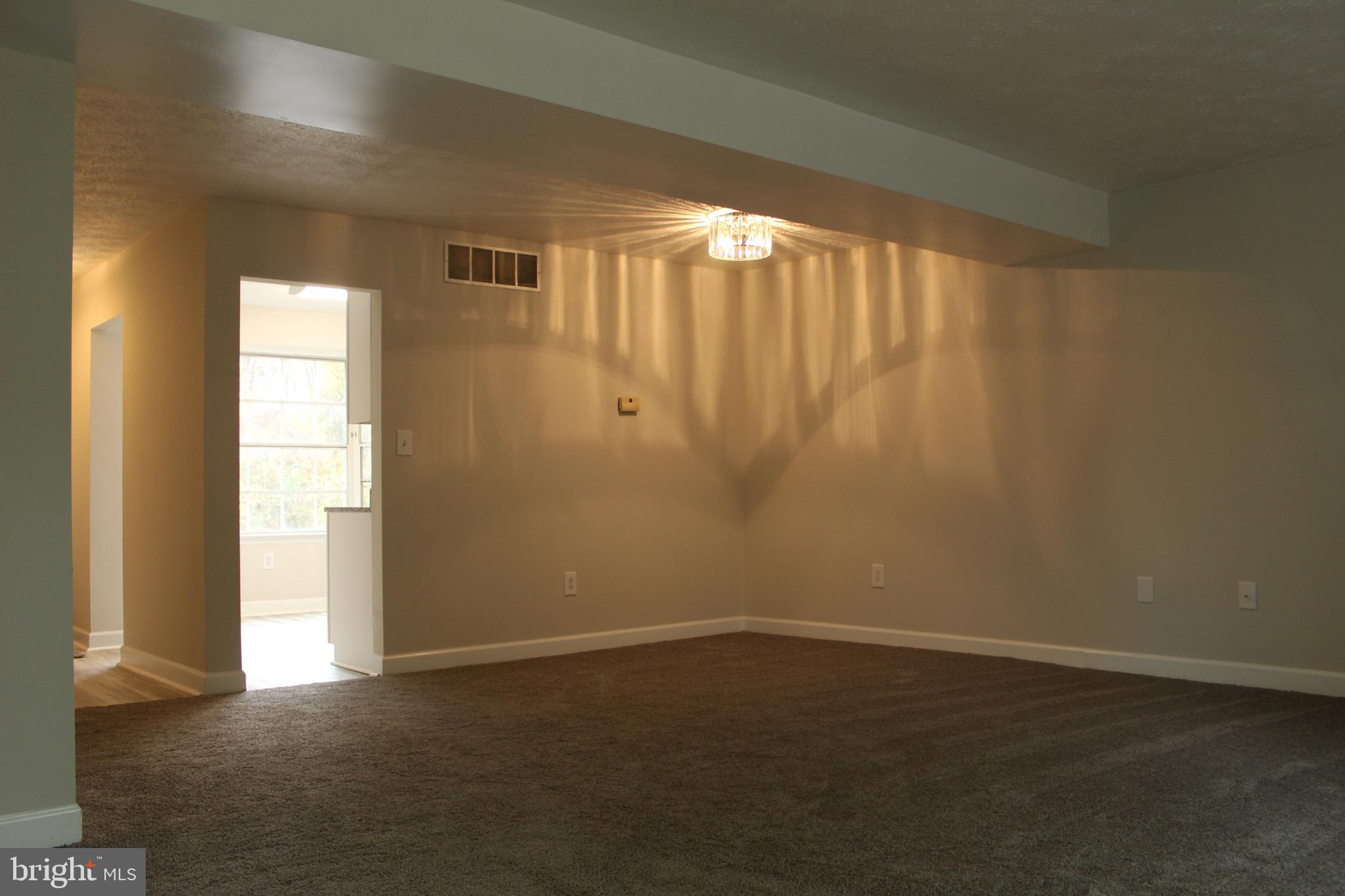 310 Rambling Ridge Court Pasadena, MD 21122 - Photo 4 of 18 Dining Room