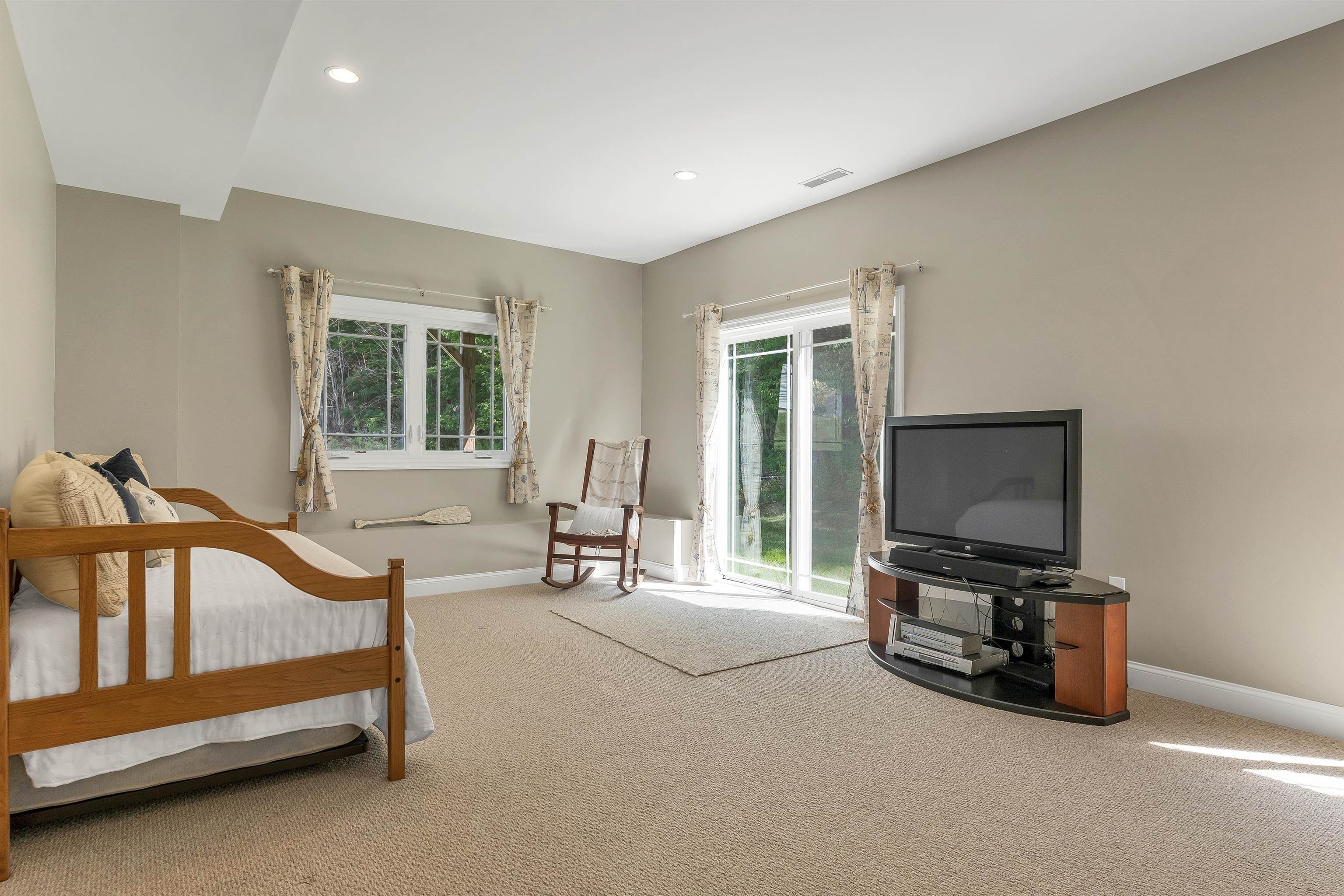 60 Gordon Mountain Road Windham, NH 03087 - Photo 24 of 36 Gallery Image 24