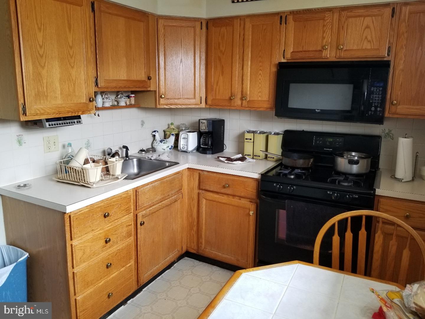 513 Palmer Road Conshohocken, PA 19428 - Photo 6 of 13 Gallery Image 6