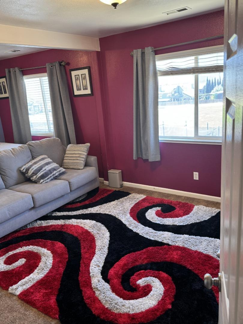 1231 Carmelo Soledad, CA 93960 - Photo 15 of 21