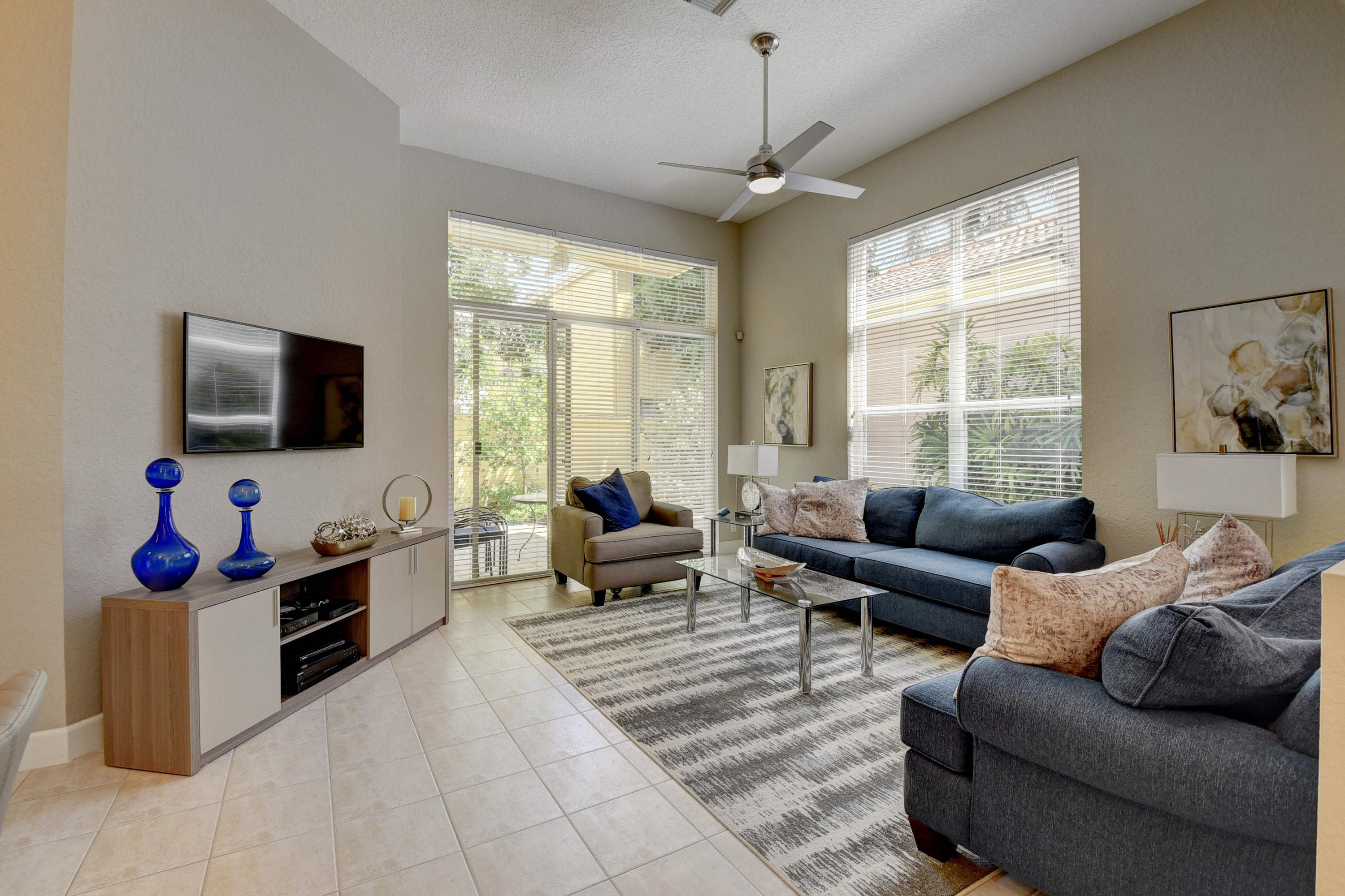 4247 Northwest 64th Lane Boca Raton, FL 33496 - Photo 2 of 22 Living Room
