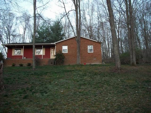 3 Howard's Branch Road Talcott, WV 24981 - Photo 2 of 11 Front