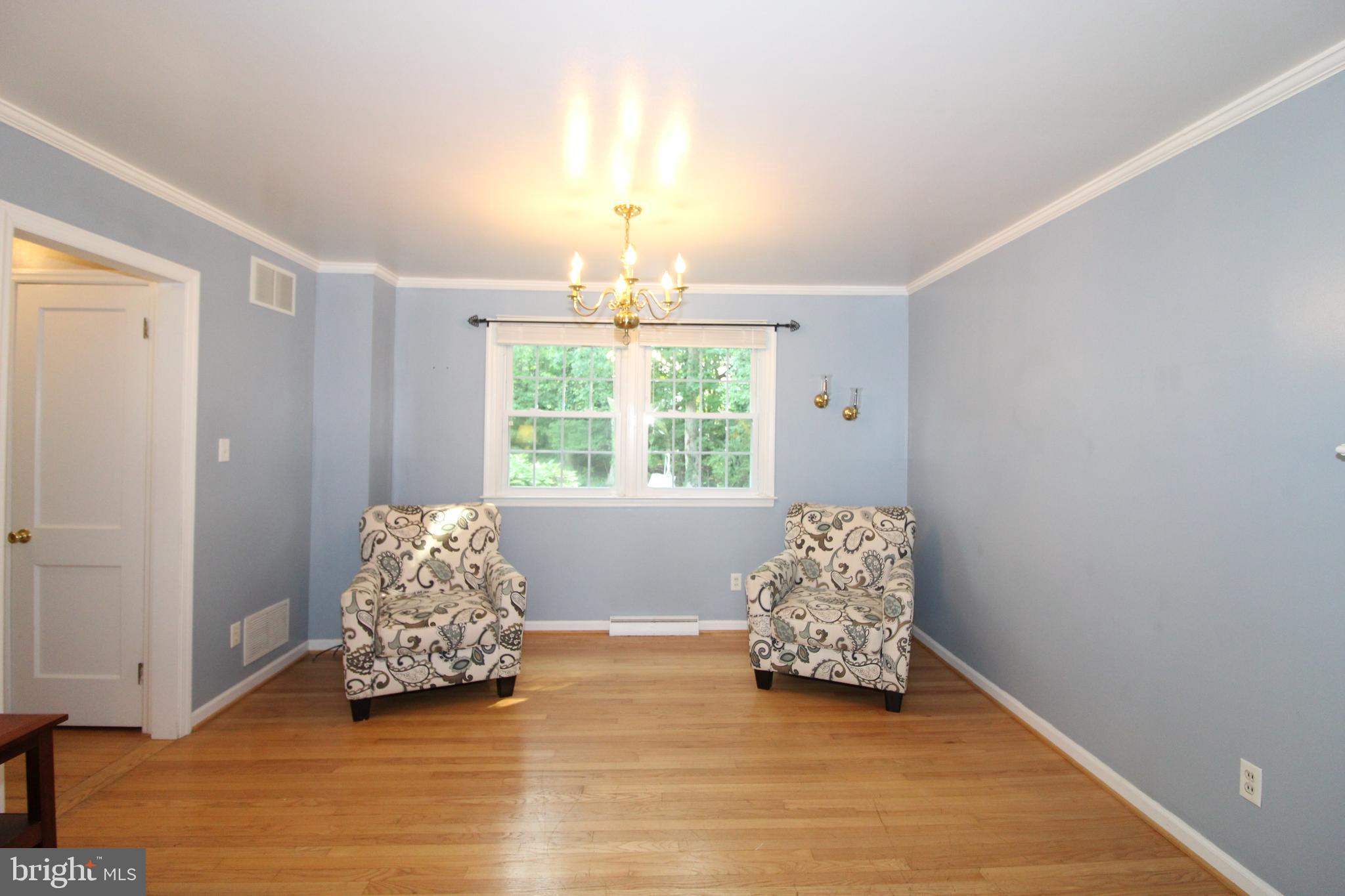714 Halstead Road Wilmington, DE 19803 - Photo 7 of 38 Dining Area with Hardwood Flooring