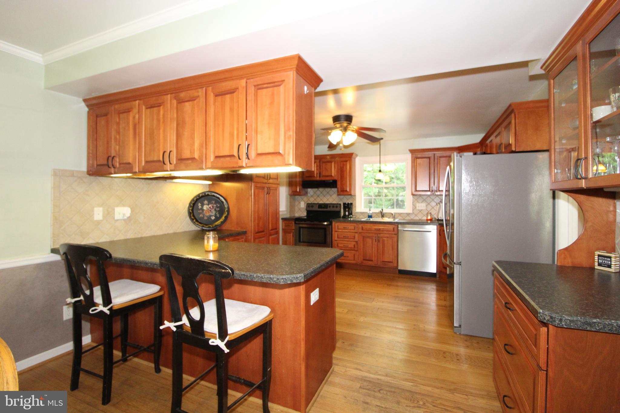 714 Halstead Road Wilmington, DE 19803 - Photo 9 of 38 Breakfast Bar