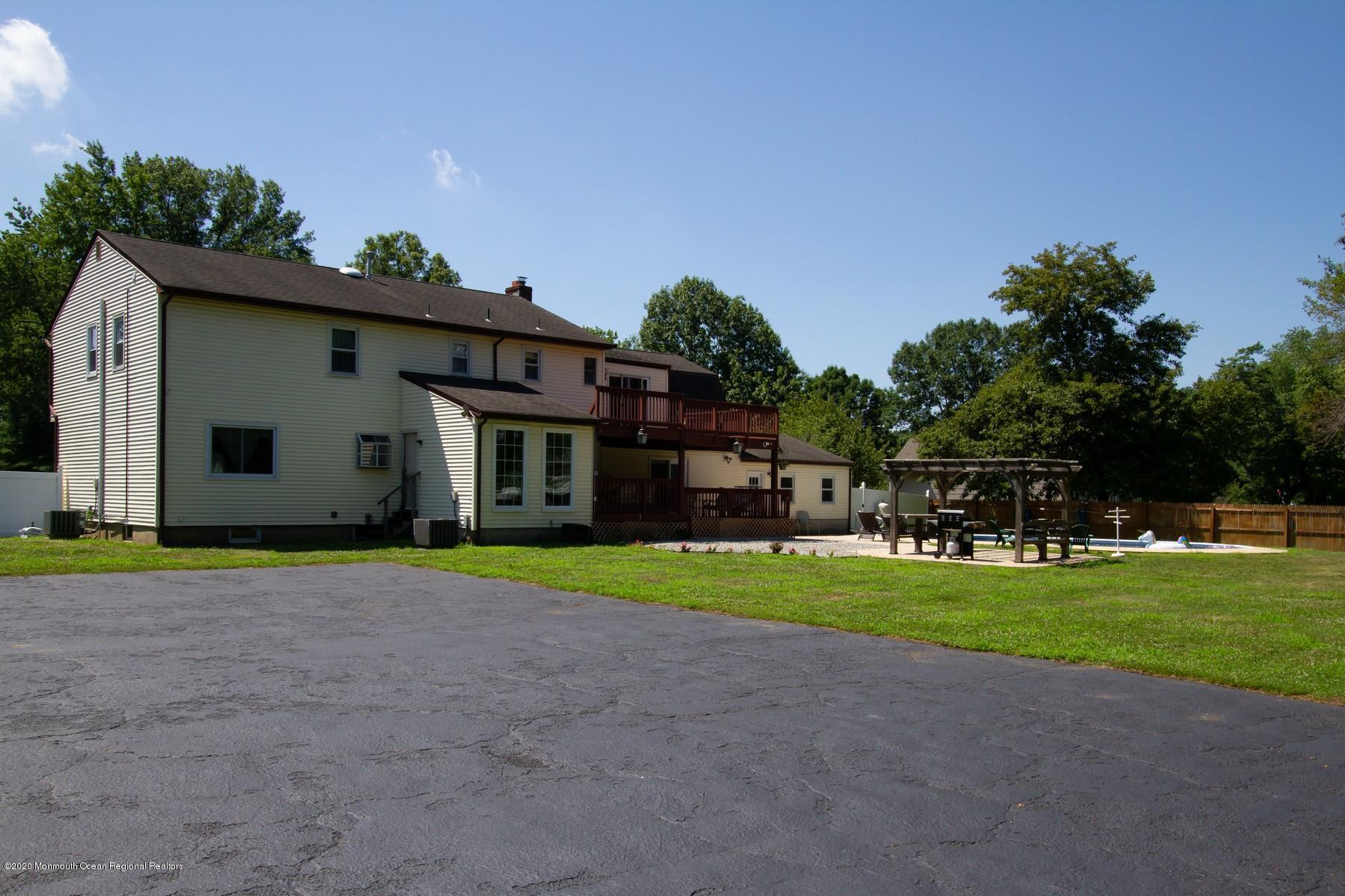 21 Woods Road Freehold, NJ 07728 - Photo 42 of 42 IMG_5899