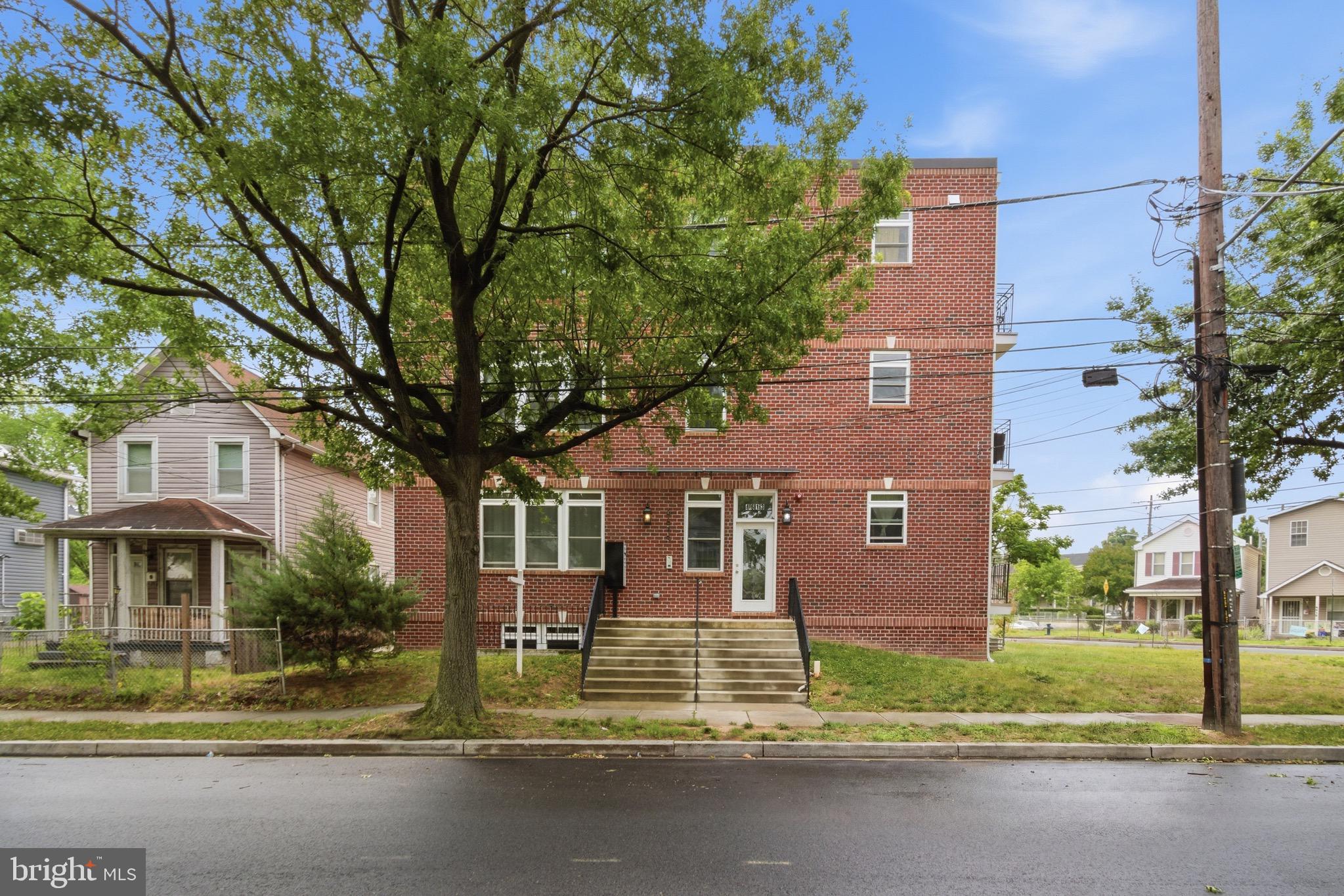 4613 Minnesota Avenue Northeast, Unit 2 Washington, DC 20019 - Photo 2 of 25