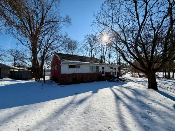 $220,000 | 274 Florawood Street, Waterford, MI 48327