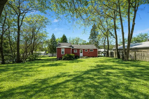 $220,000 | 274 Florawood Street, Waterford, MI 48327