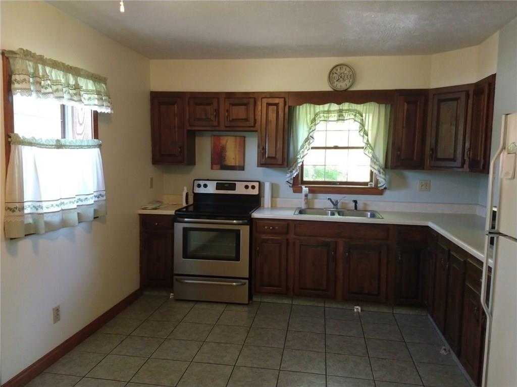 332 Mercer Road Greenville, PA 16125 - Photo 3 of 16