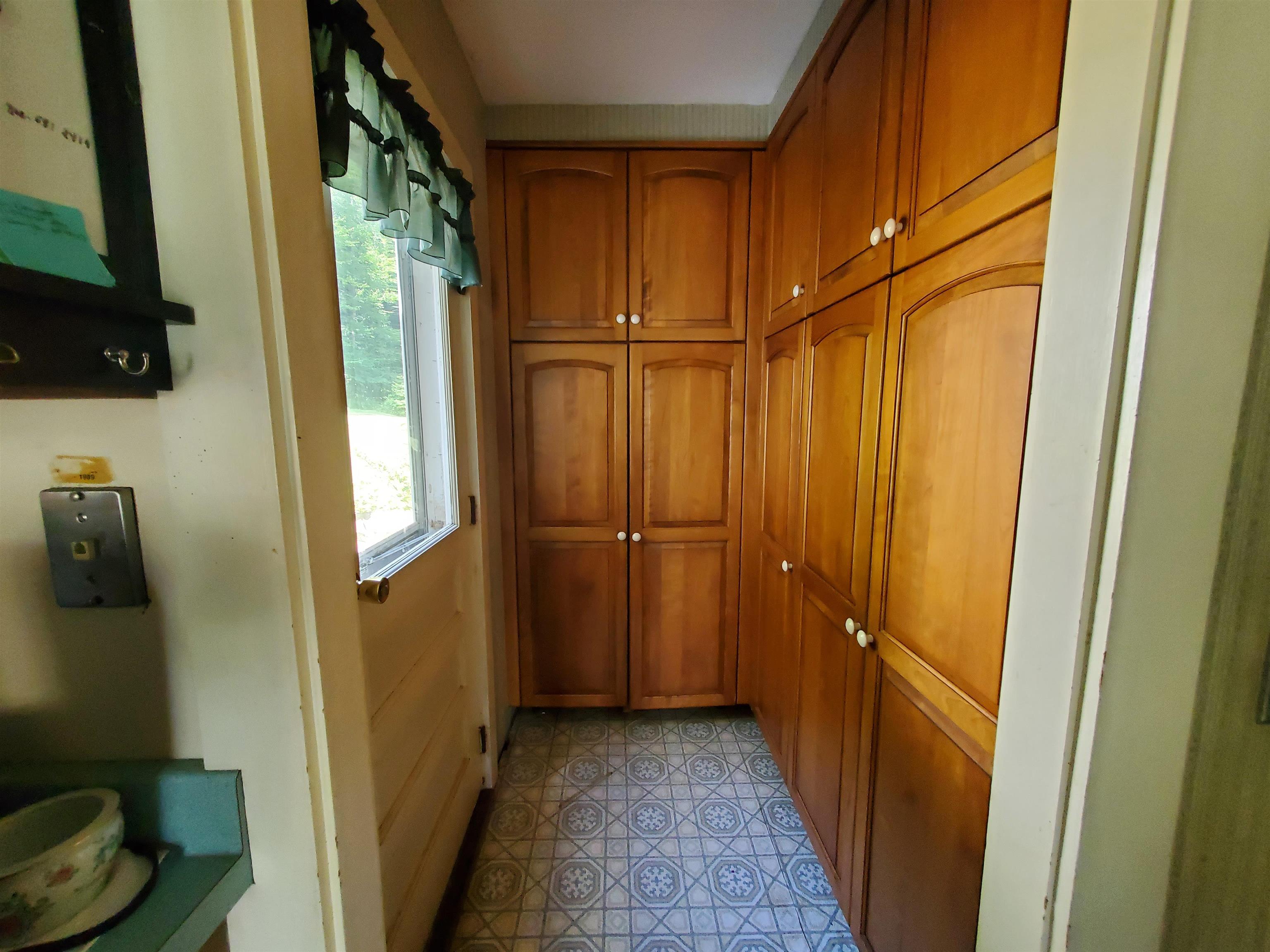504 Saxtons River Road Rockingham, VT 05101 - Photo 16 of 39