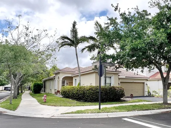 $5,900 | 1901 Cedar Court, Weston, FL 33327
