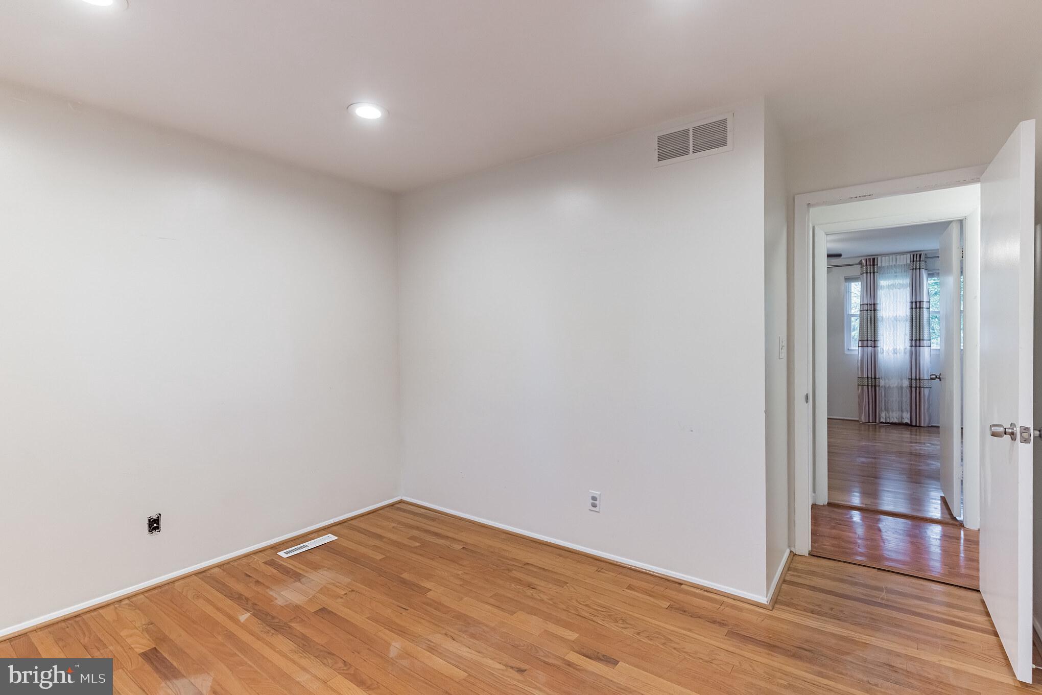 115 Chargeur Road Reisterstown, MD 21136 - Photo 6 of 36 Gallery Image 6
