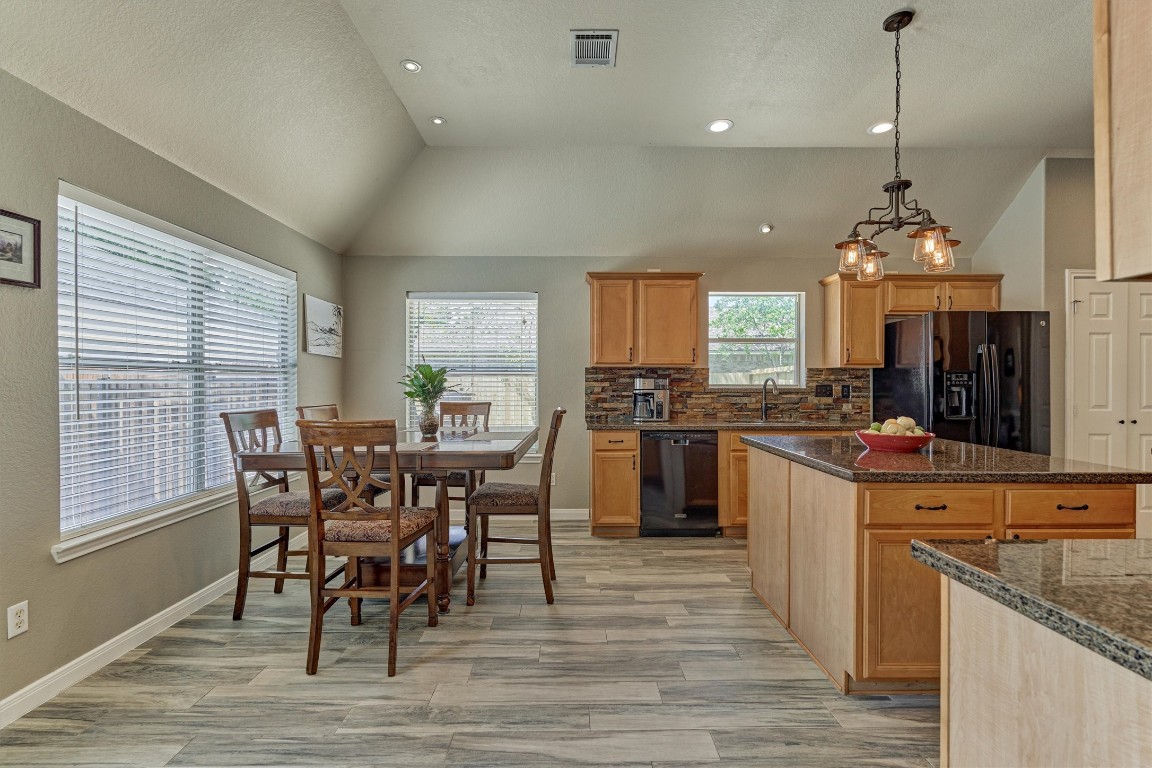 7411 Nicholforest Lane Spring, TX 77389 - Photo 16 of 43