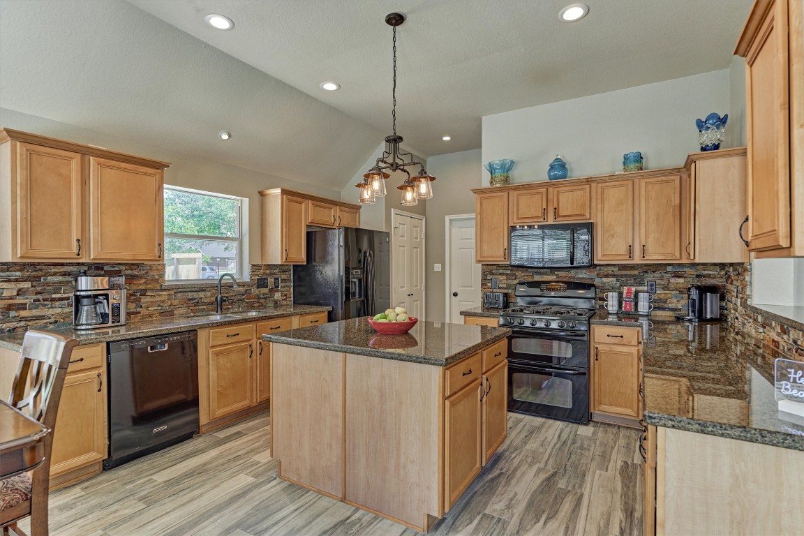 7411 Nicholforest Lane Spring, TX 77389 - Photo 17 of 43