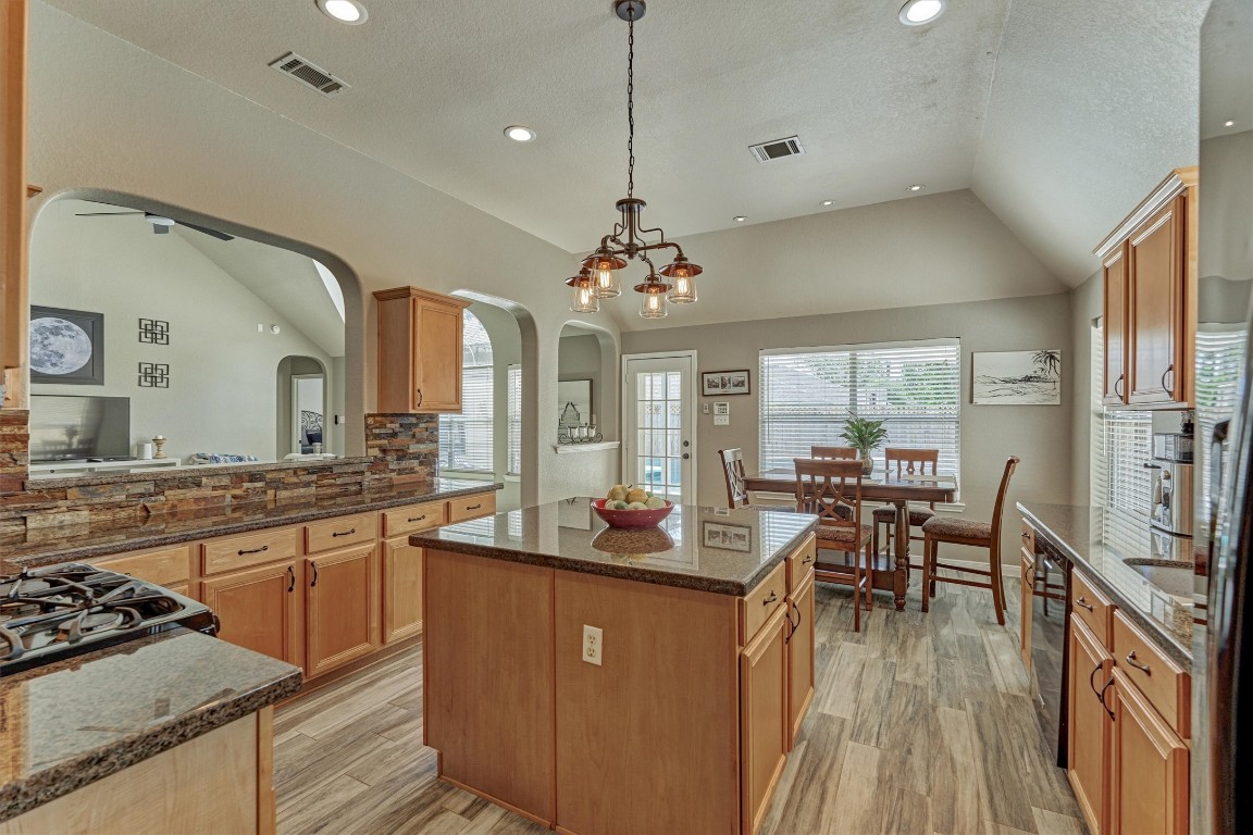 7411 Nicholforest Lane Spring, TX 77389 - Photo 19 of 43