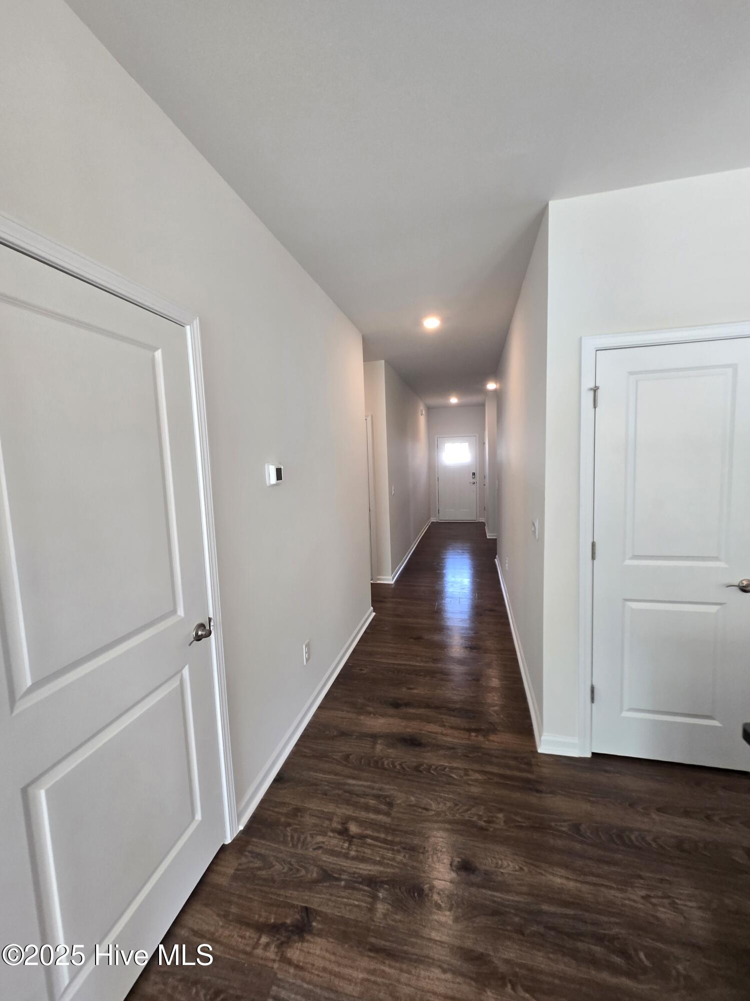 531 Banbury Lane Aberdeen, NC 28315 - Photo 2 of 13 23694