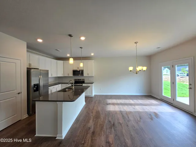 $2,400 | 531 Banbury Lane, Aberdeen, NC 28315