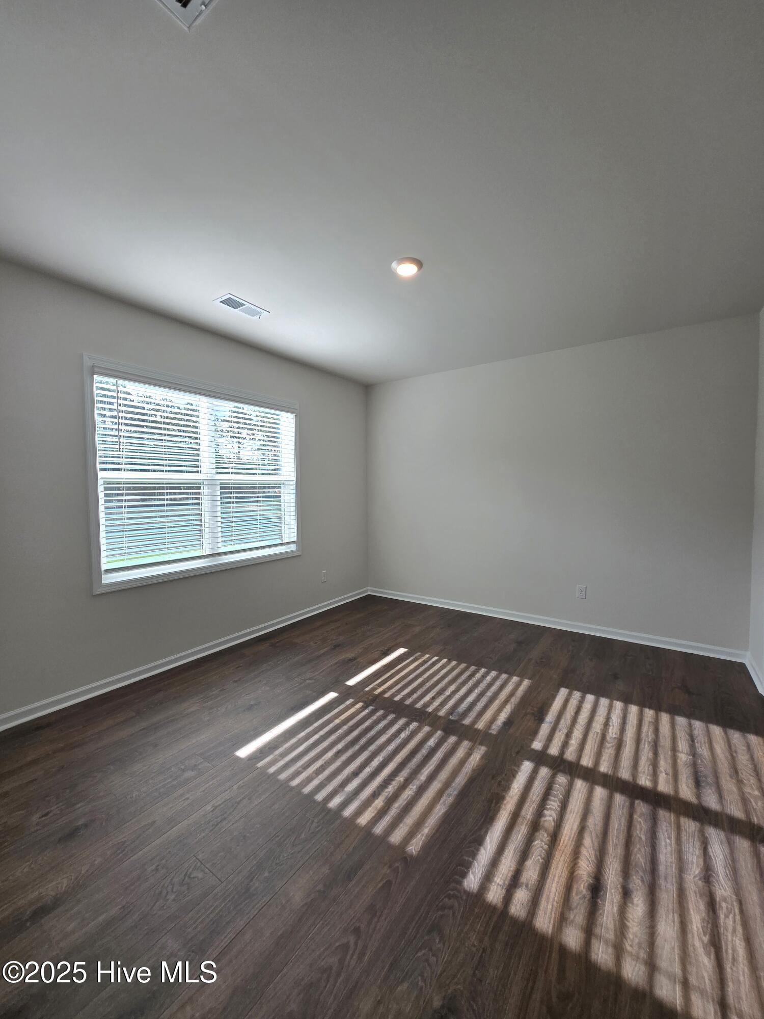 531 Banbury Lane Aberdeen, NC 28315 - Photo 6 of 13 23692