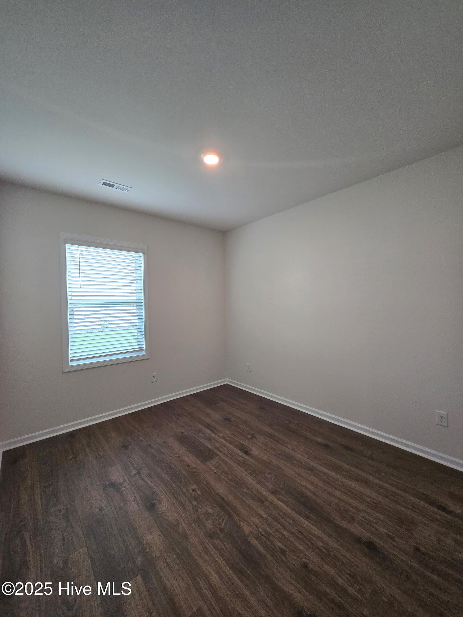 531 Banbury Lane Aberdeen, NC 28315 - Photo 7 of 13 23697