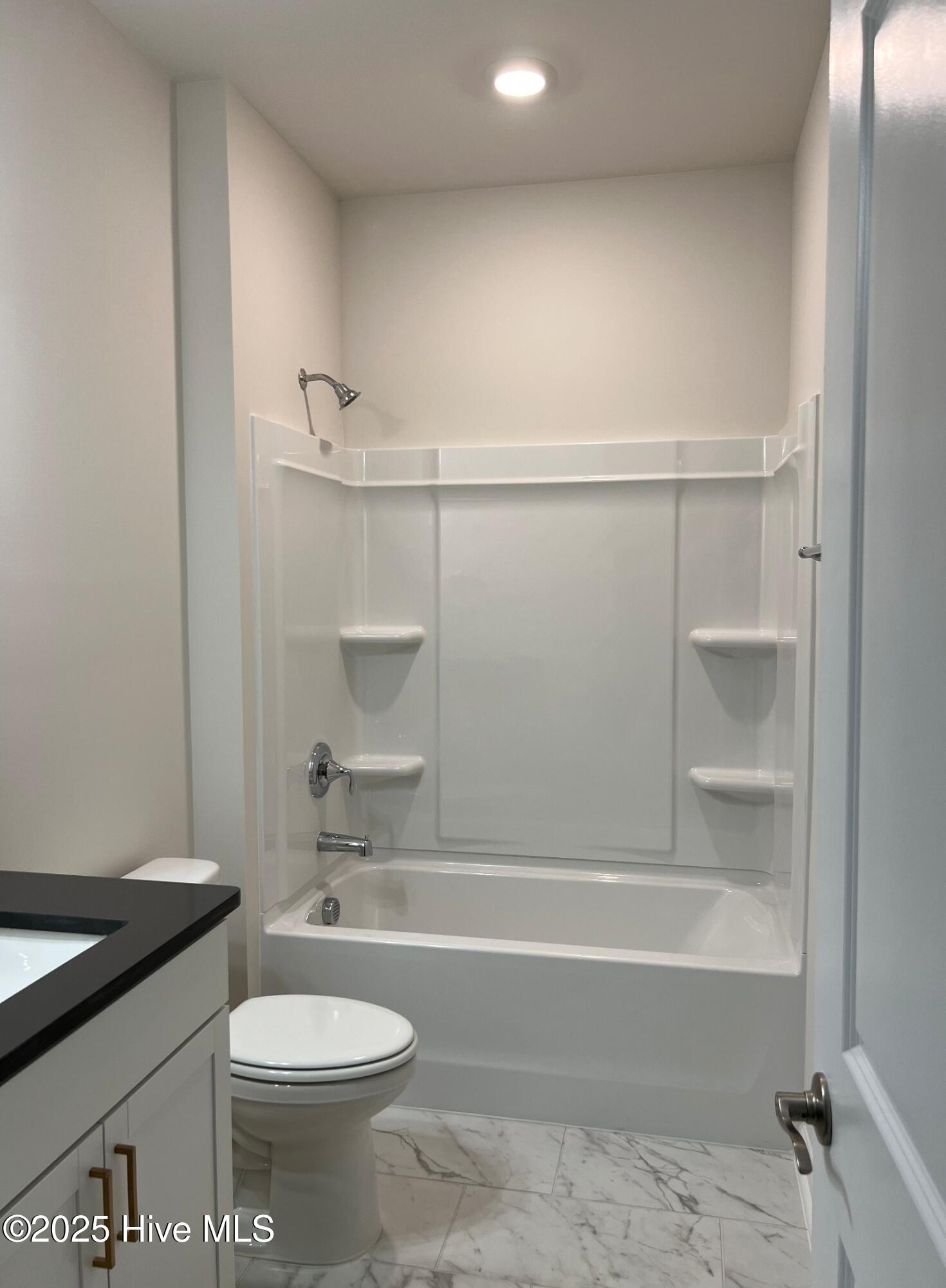 531 Banbury Lane Aberdeen, NC 28315 - Photo 9 of 13 24337