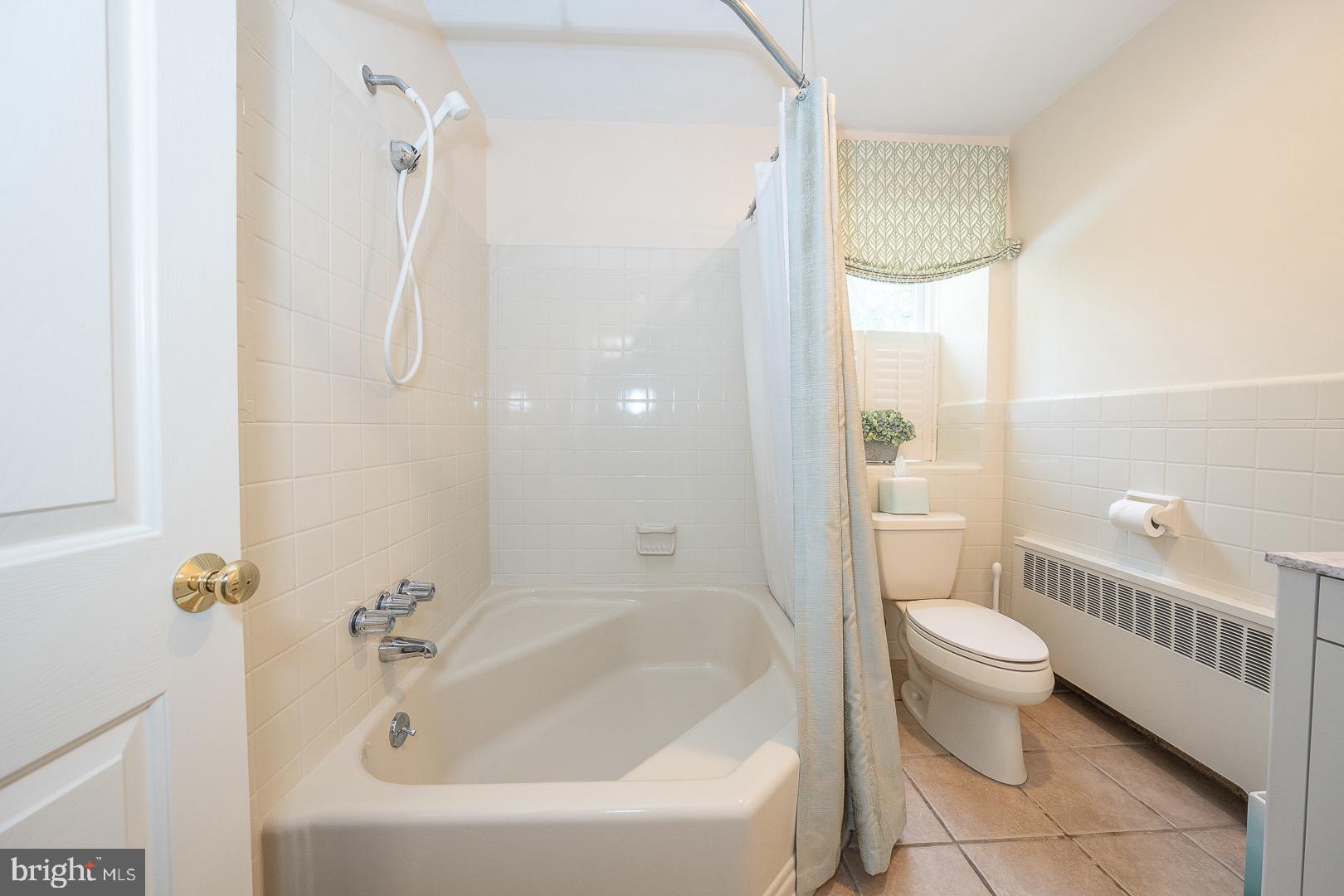 735 Hamilton Road Bryn Mawr, PA 19010 - Photo 40 of 66 Updated Full bathroom on Second Level