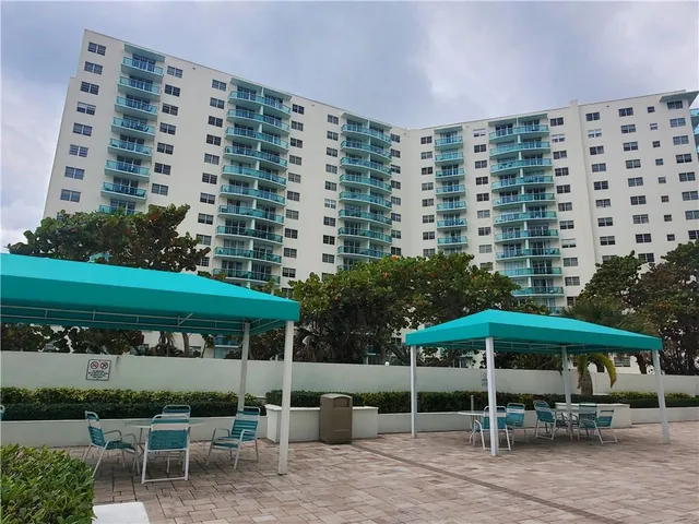$3,500 | 3725 South Ocean Drive, Unit 727, Hollywood, FL 33019