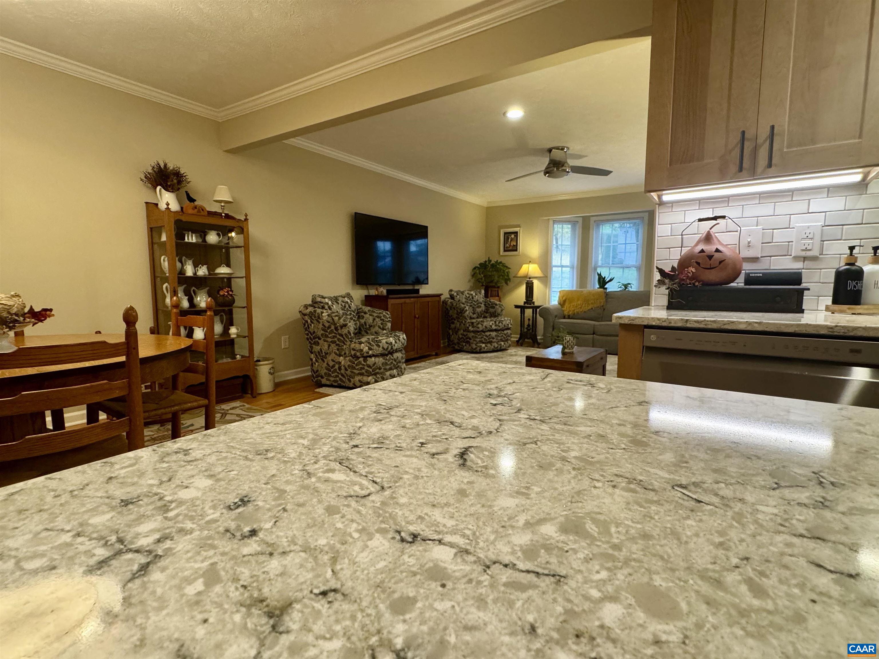 30 New Brunswick Road Fishersville, VA 22939 - Photo 6 of 68 Gallery Image 6