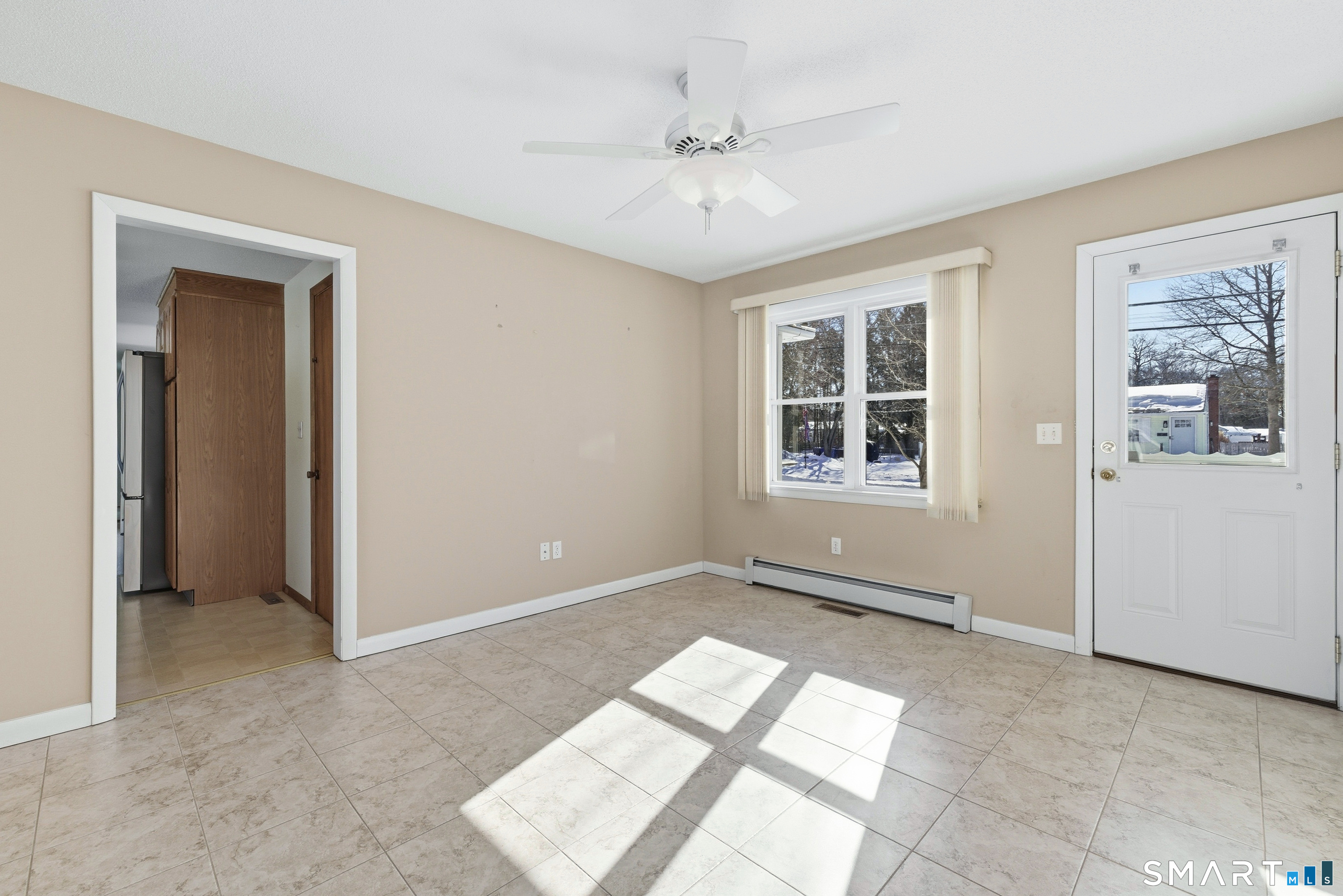 6 David Street Enfield, CT 06082 - Photo 4 of 29