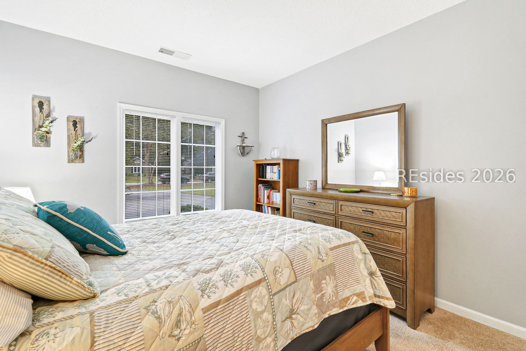 3 Crabtree Lane Bluffton, SC 29910 - Photo 27 of 56 Guest bedroom