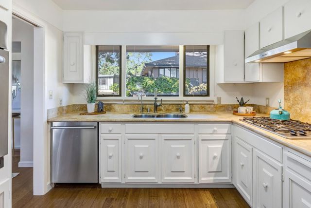 $1,295,000 | 223 Del Mesa Carmel, Carmel, CA 93923