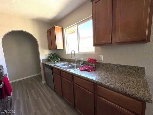 $1,295 | 1814 North Decatur Boulevard, Unit 203, Las Vegas, NV 89108