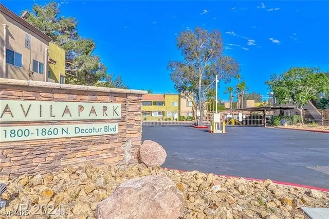 $1,295 | 1814 North Decatur Boulevard, Unit 203, Las Vegas, NV 89108