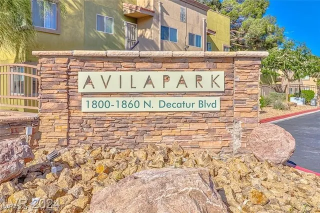 $1,295 | 1814 North Decatur Boulevard, Unit 203, Las Vegas, NV 89108