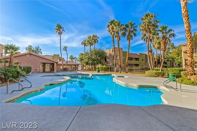 $1,295 | 1814 North Decatur Boulevard, Unit 203, Las Vegas, NV 89108