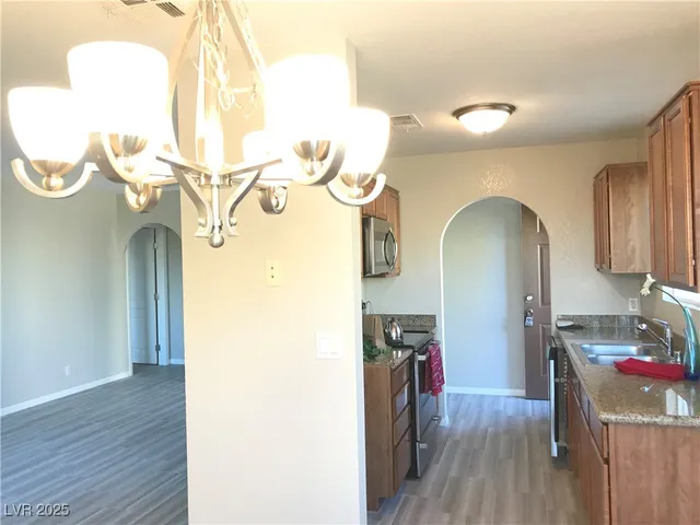 $1,295 | 1814 North Decatur Boulevard, Unit 203, Las Vegas, NV 89108