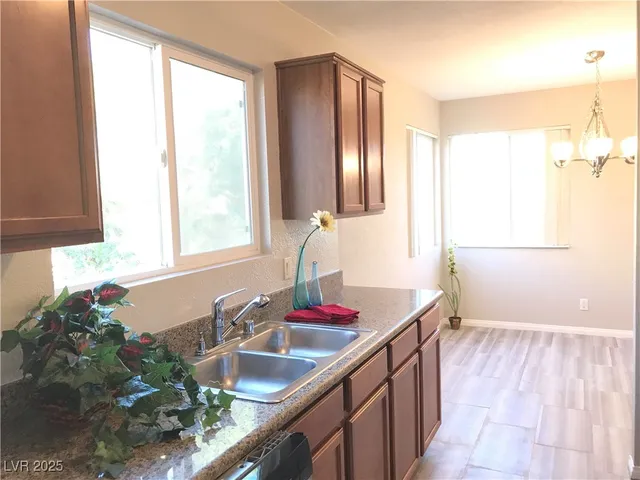 $1,295 | 1814 North Decatur Boulevard, Unit 203, Las Vegas, NV 89108