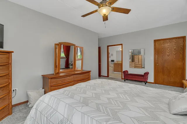 $269,900 | 6430 Pine Cone Drive, Unit 1W, Tinley Park, IL 60477