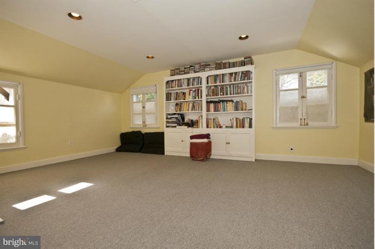 220 Wendover Road Baltimore, MD 21218 - Photo 27 of 27 Bedroom