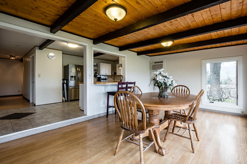 101 East Valley View Road Ashland, OR 97520 - Photo 19 of 46 101 E Valley View-19