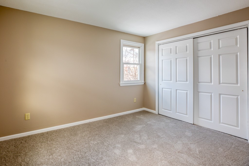 33-35 Nathaniel Street Springfield, MA 01109 - Photo 16 of 32 Gallery Image 16