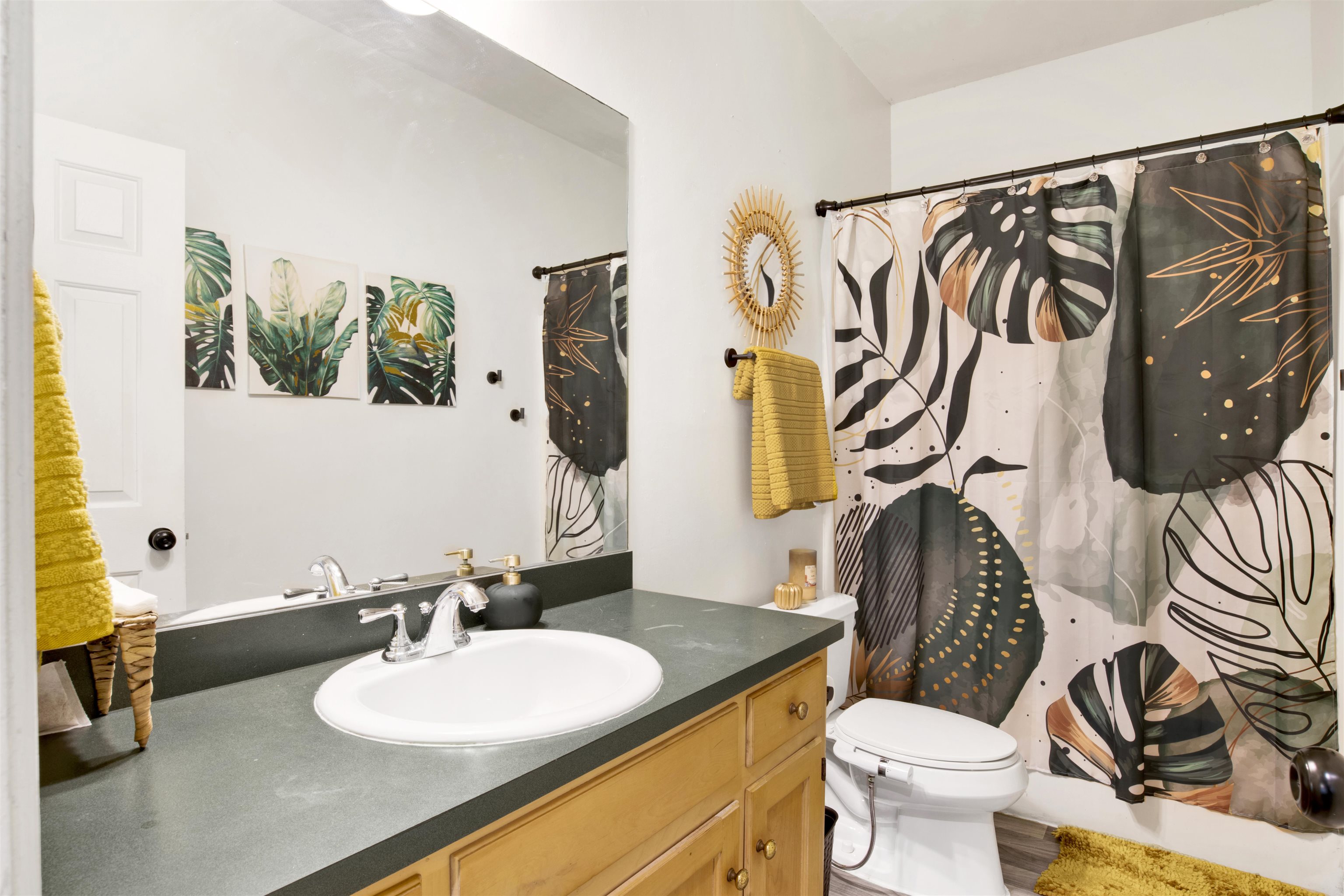 117 Geneva Drive Daphne, AL 36526 - Photo 29 of 37 Bathroom