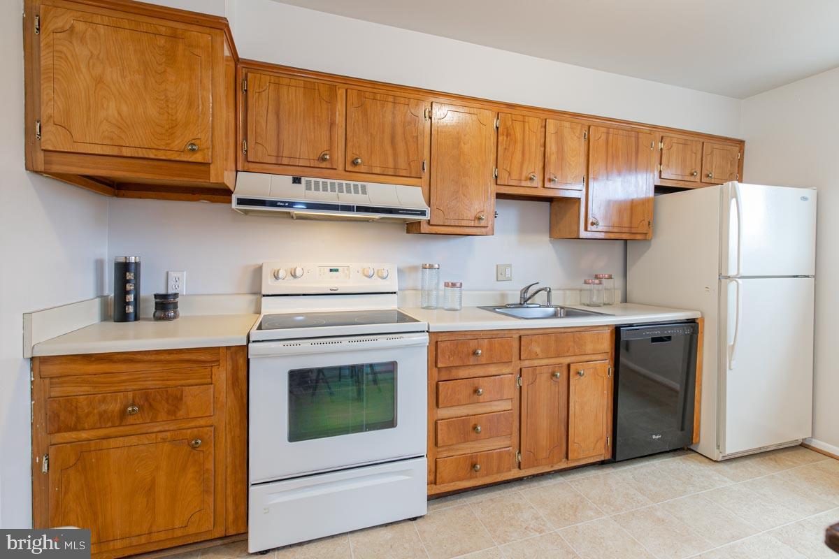 403 Hannes Street Silver Spring, MD 20901 - Photo 13 of 39