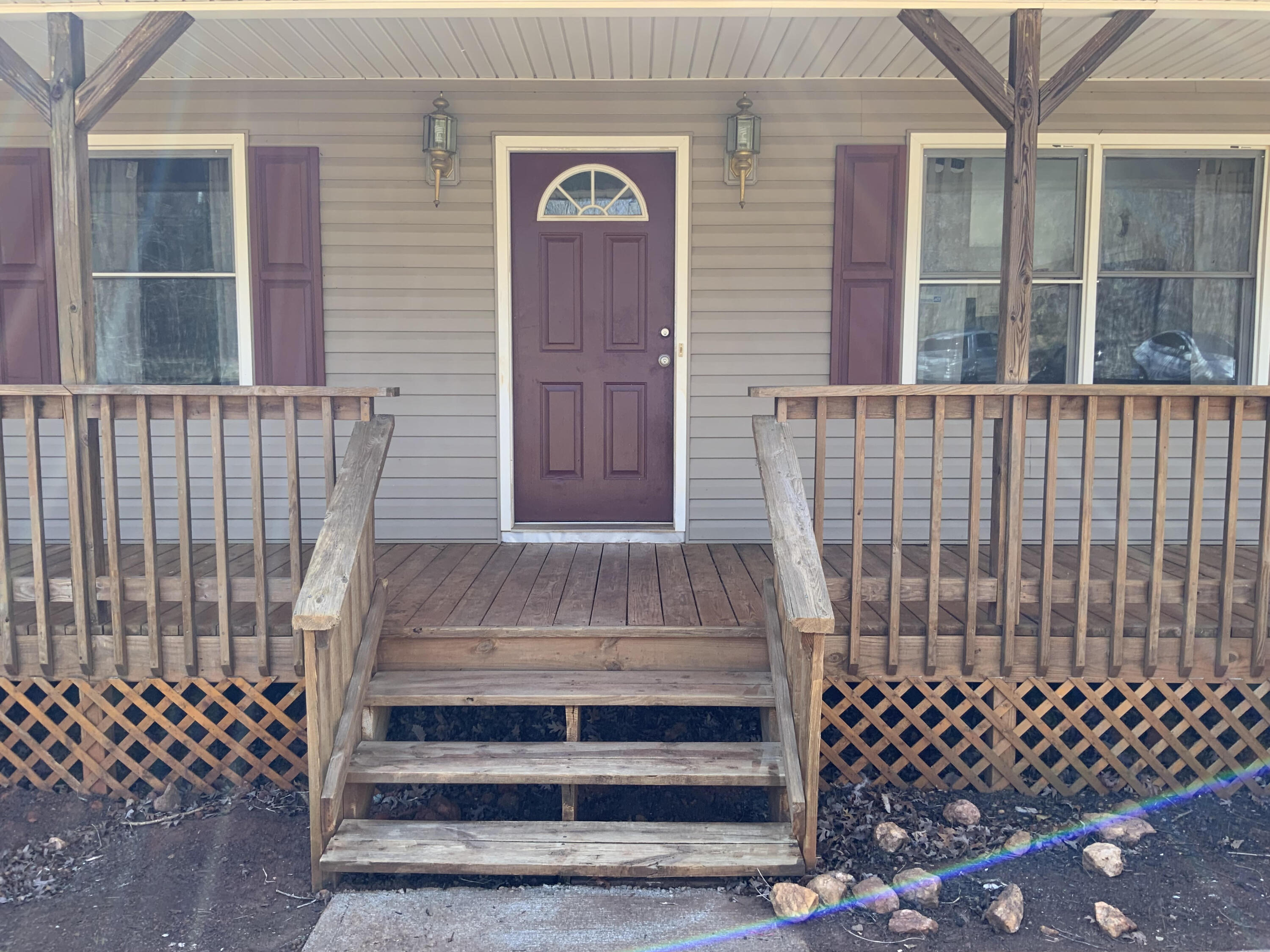 1789 Diamond Hill Road Moneta, VA 24121 - Photo 4 of 16 Front porch