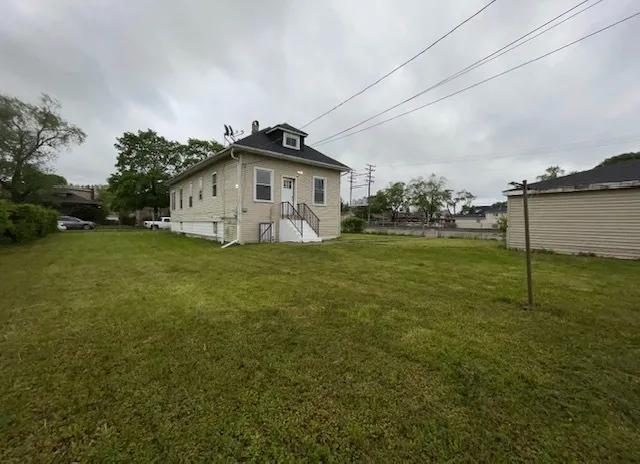 $1,950 | 8854 South May Street, Chicago, IL 60620