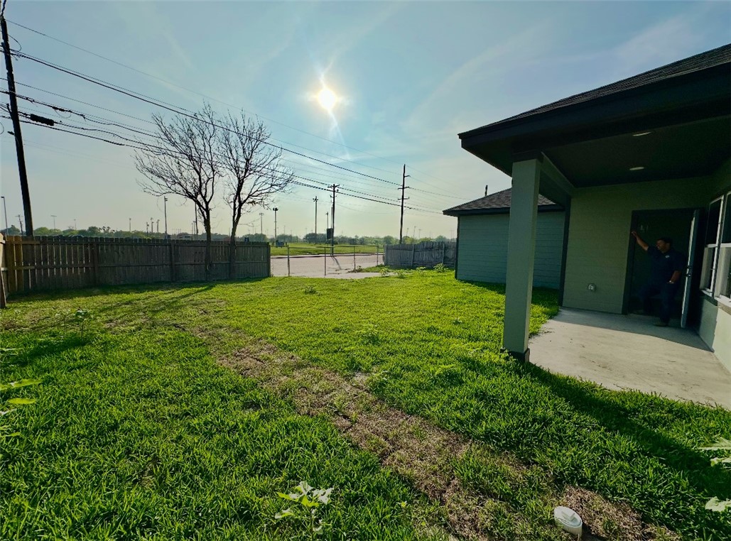 3809 Chestnut Street Corpus Christi, TX 78411 - Photo 17 of 17