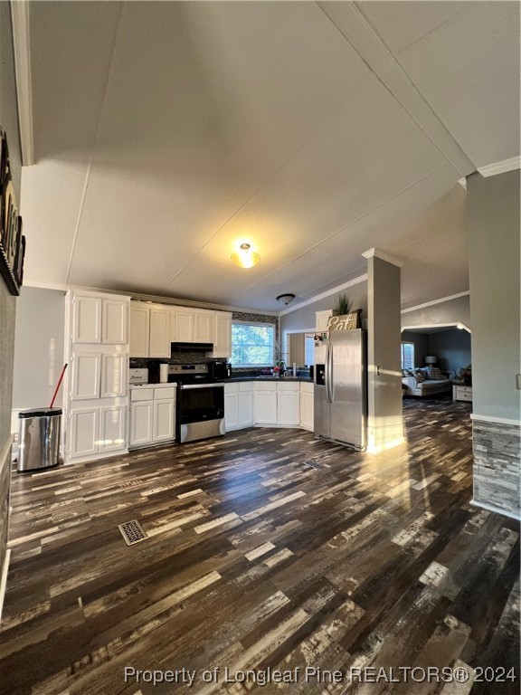 3221 Moss Neck Road Pembroke, NC 28372 - Photo 5 of 19 Gallery Image 5