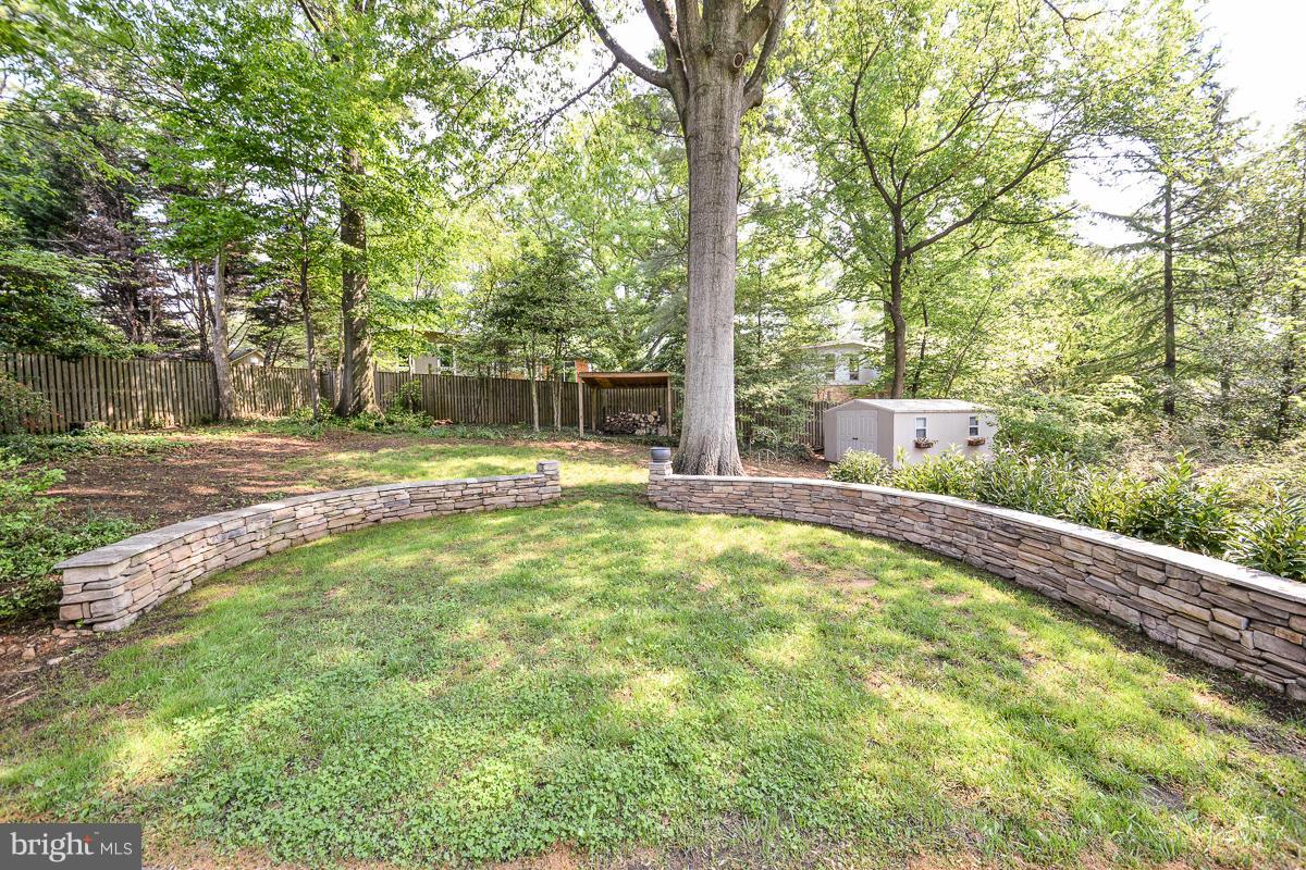 2927 Pine Spring Road Falls Church, VA 22042 - Photo 2 of 26 back yard